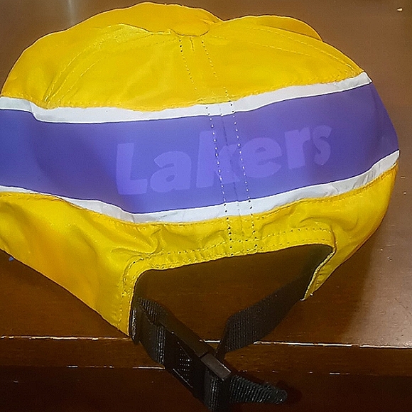 Mitchell & Ness Los Angeles Lakers Nylon Baseball Hat - Picture 4 of 5